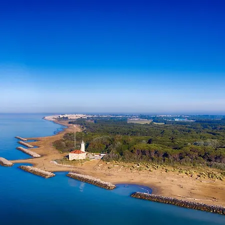 Apartment With Pool Near The Bibione