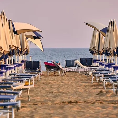 With Pool Near The Apartment Bibione