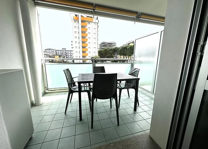 With Pool Near The Appartement *