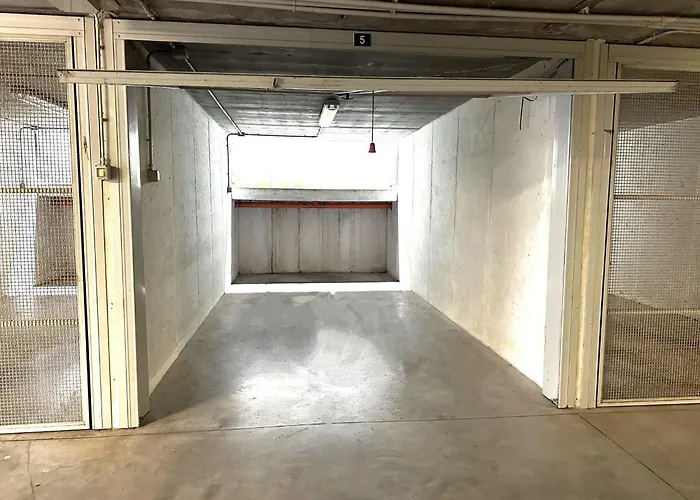 With Pool Near The Appartement