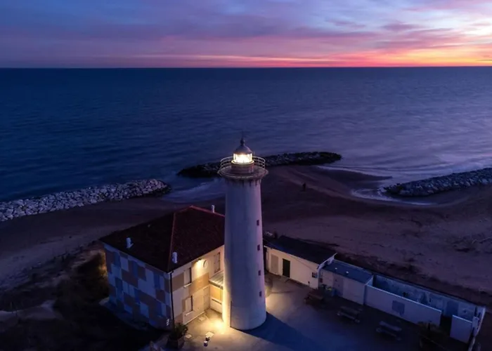 With Pool Near The Appartement